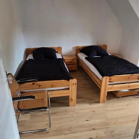 10 Personen Handwerker Haus Auf 2 Etagen Naehe Autobahn *