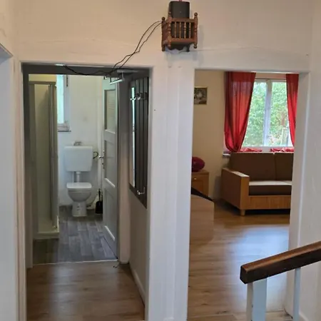 Fuer 10 Personen Mit 6 Burghaun