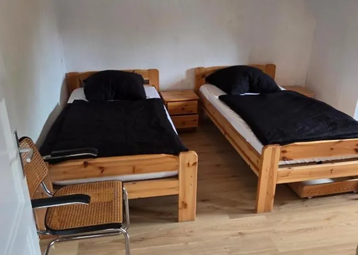 10 Personen Handwerker Haus Auf 2 Etagen Naehe Autobahn *