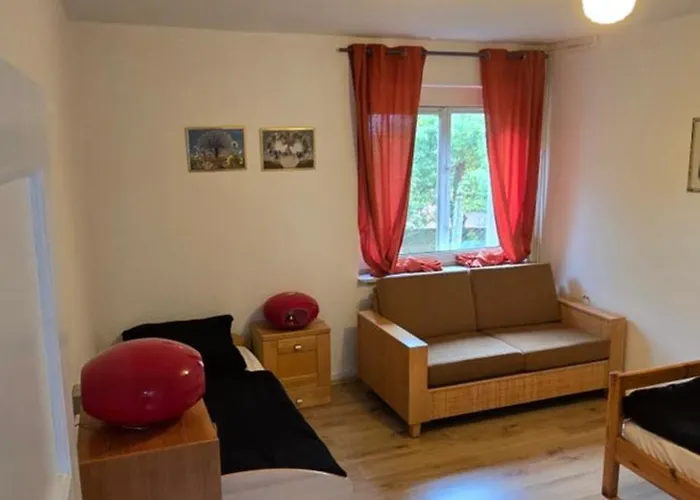 10 Personen Handwerker Haus Auf 2 Etagen Naehe Autobahn Burghaun