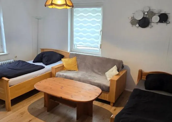 10 Personen Handwerker Haus Auf 2 Etagen Naehe Autobahn بيت للعطل Burghaun