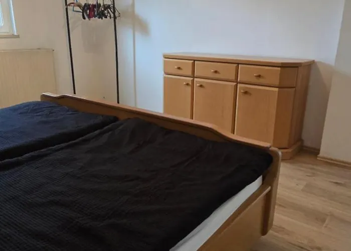 بيت للعطل 10 Personen Handwerker Haus Auf 2 Etagen Naehe Autobahn Burghaun