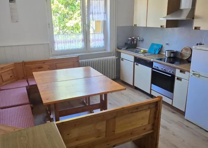 10 Personen Handwerker Haus Auf 2 Etagen Naehe Autobahn Burghaun